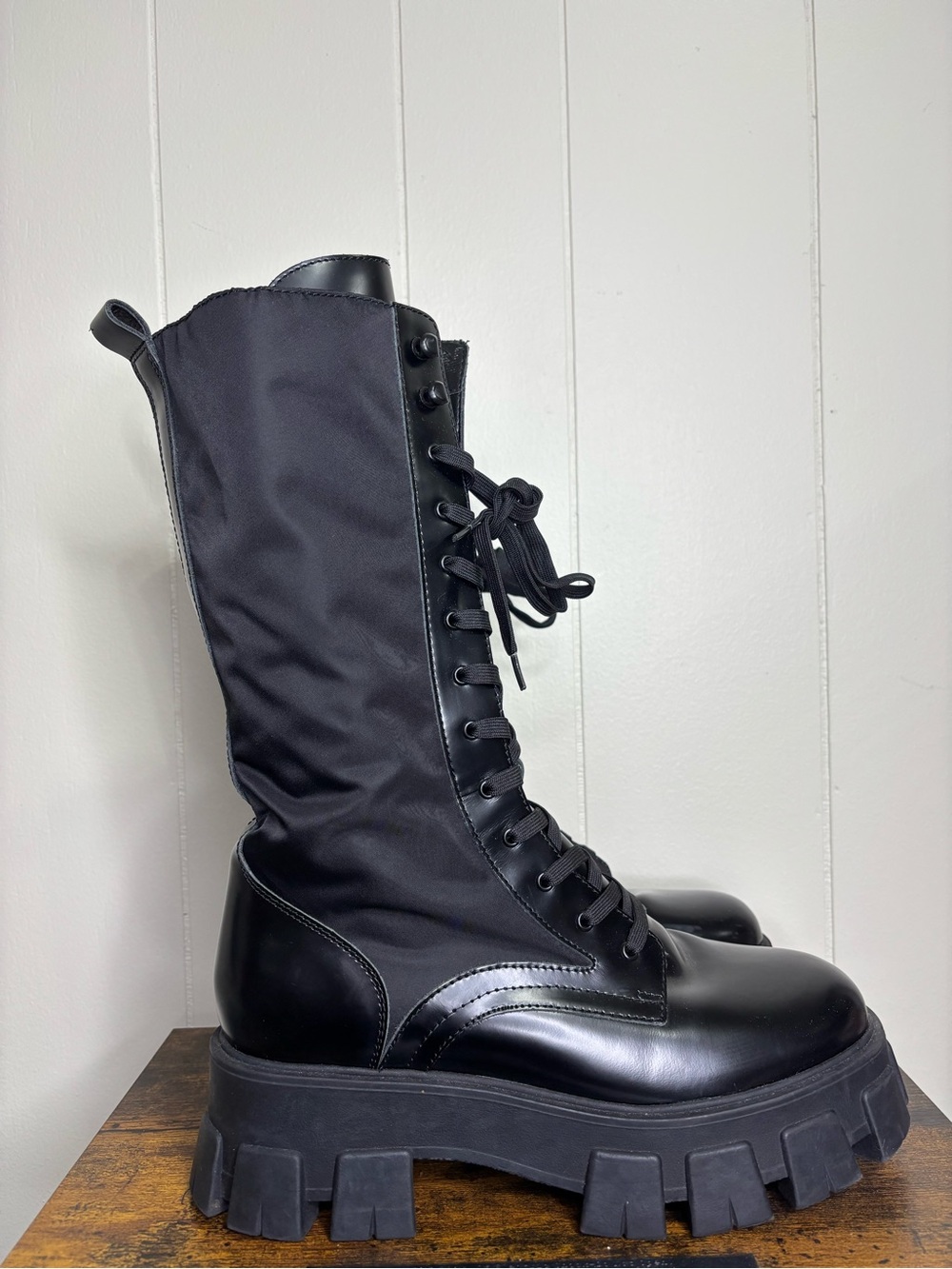 Marc Fisher LTD Womens Hayes Lug Sole Combat Boots Grunge Size 10